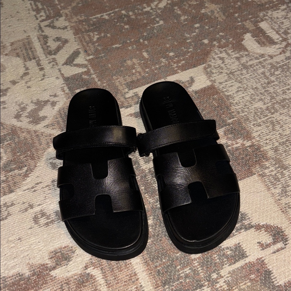 Mayven sandals